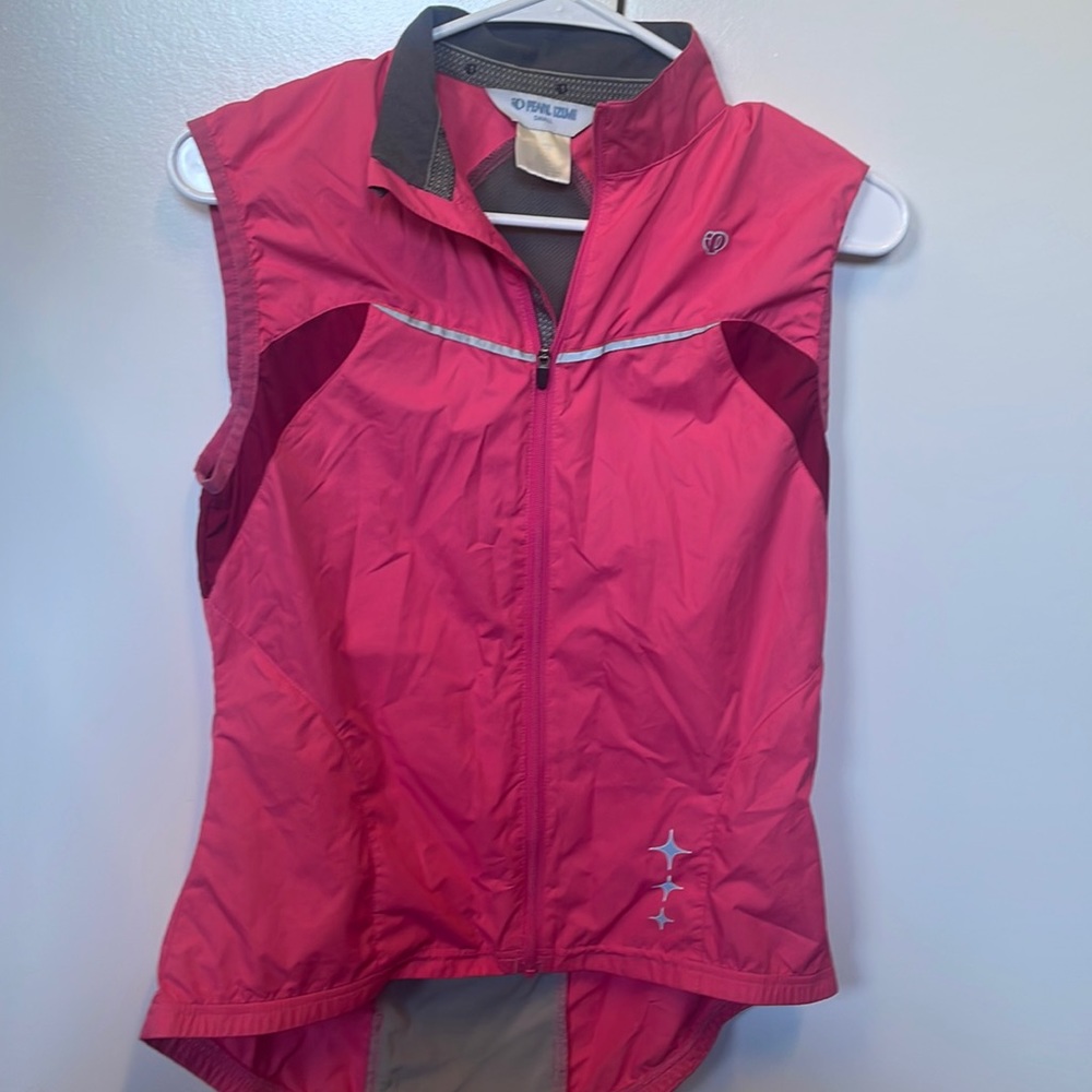 Pearl Izumi golf or cycling vest - Barbie pink - Barbiecore - like new